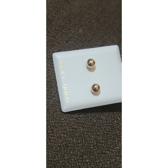 14 Karat Gold 5.8mm Ball Stud Earrings Classy Classic Minimalist Fine Jewelry - Picture 2 of 11